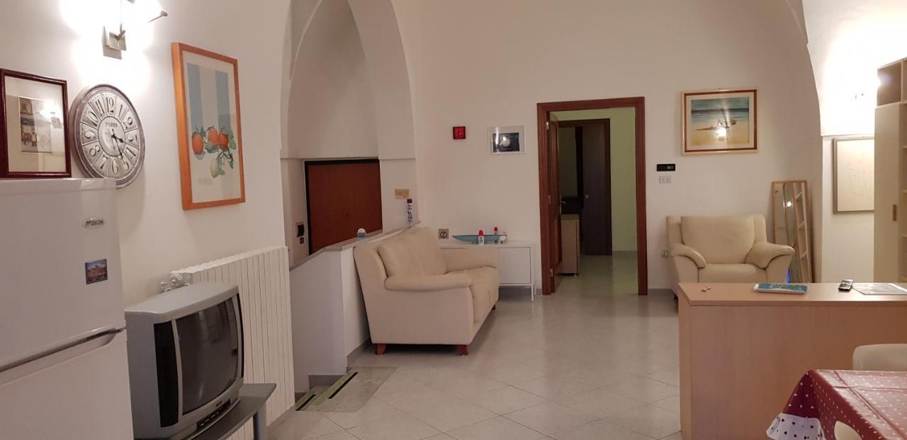 Апартаменты La Casa Sul Porto Бриндизи Экстерьер фото
